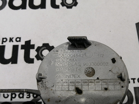 Фотография детали AA045046; Заглушка букс. крюка заднего бампера (13238745) для Opel Insignia/БУ; Оригинал; Р0, Хорошее; . Фото номер 5