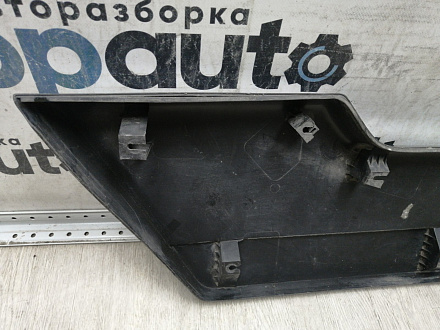 AA045510; Накладка крышки багажника нижняя, пластик (90901-JU00A) для Nissan X-Trail T31/БУ; Оригинал; Р1, Мелкий дефект; 