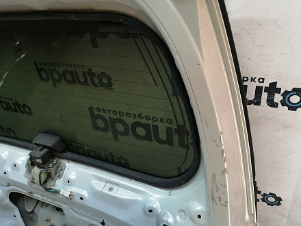 AA044896; Крышка багажника (67005-60F50) для Toyota Land Cruiser Prado 150 (2010 — 2013)/БУ; Оригинал; Р1, Мелкий дефект; (070) Белый перламутр 3х. сл.