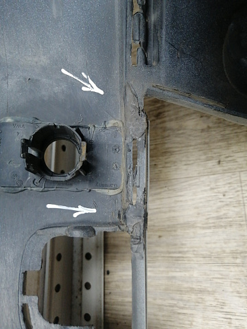 Фотография детали AA045713; Бампер передний, GTI; под паркт.; под омыват. (5K0807221T) для Volkswagen Golf/БУ; Оригинал; Р1, Мелкий дефект; . Фото номер 17