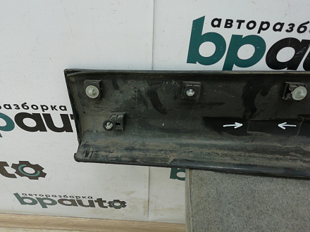AA008113; Накладка передней правой двери (KD53-51RA1) для Mazda CX-5/БУ; Оригинал; Р1, Мелкий дефект; 