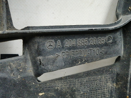 AA045491; Кронштейн, каркас переднего бампера правй (A2048852065) для Mercedes-Benz GLK-klasse I (X204) (2008-2012)/БУ; Оригинал; Р1, Мелкий дефект; 
