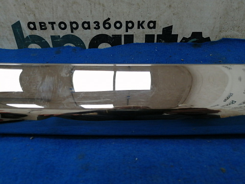 Фотография детали AA030942; Накладка крышки багажника; под камер. (76801-48220) для Lexus RX 450h/БУ; Оригинал; Р1, Мелкий дефект; . Фото номер 3