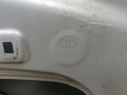 AA044485; Дверь задняя правая (67003-42180) для Toyota Rav4/БУ; Оригинал; Р1, Мелкий дефект; 