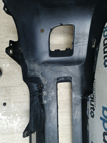 Фотография детали AA045924; Бампер передний; под паркт.; под омыват. (52119-60J00) для Toyota Land Cruiser 200 рест. (2012 — 2015)/БУ; Оригинал; Р1, Мелкий дефект; . Фото номер 25