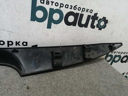 AA012929; Накладка решетки радиатора верх. пластик. (KD4950711) для Mazda CX-5 I (2011-2015)/БУ; Оригинал; Р1, Мелкий дефект; 