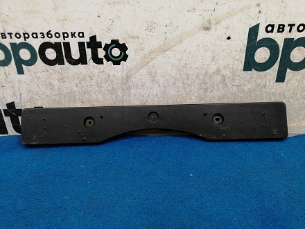 AA036560; Площадка под номер переднего бампера (52114-33280) для Toyota Camry 50 (2012 — 2014)/БУ; Оригинал; Р1, Мелкий дефект; 