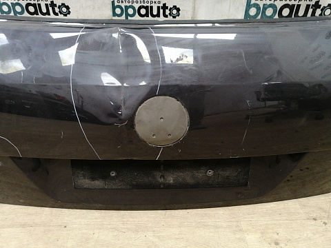 Фотография детали AA029456; Крышка багажника (7P6827025) для Volkswagen Touareg/БУ; Оригинал; Р2, Удовлетворительное; . Фото номер 5