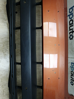 AA045867; Бампер передний; под паркт.; под омыват. (HY32-17F003-AAW) для Land Rover Discovery V L462 (2017 - 2020)/БУ; Оригинал; Р1, Мелкий дефект; 