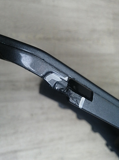 AA045976; Бампер передний; без паркт.; под омыват. (5K0807221) для Volkswagen Golf/БУ; Оригинал; Р1, Мелкий дефект; 