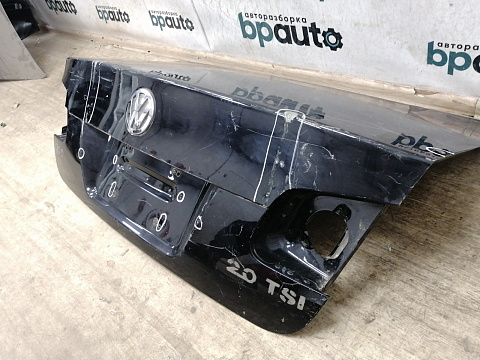 Фотография детали AA027664; Крышка багажника, Америка (1K5827025AP) для Volkswagen Jetta V (2005- 2010)/БУ; Оригинал; Р2, Удовлетворительное; . Фото номер 5