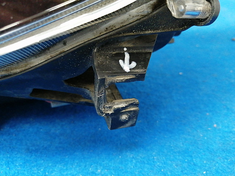 Фотография детали AA027330; Фара ксенон левая для Subaru Outback IV рест. (2012-2014)/БУ; Оригинал; Р1, Мелкий дефект; . Фото номер 4