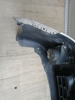 AA045993; Бампер передний; без паркт.; под омыват. (62022-EM00H) для Nissan Tiida/БУ; Оригинал; Р1, Мелкий дефект; 