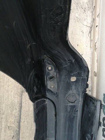 Фотография детали AA038395; Бампер задний; под паркт. (BM51-17A866-A) для Ford Focus/БУ; Оригинал; Р1, Мелкий дефект; . Фото номер 21