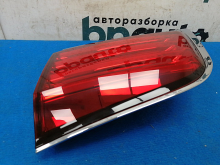 Фонарь в крышку багажника правый Лексус LX570, LX450D 2008 — 2011, новая с дефектом, фото 4