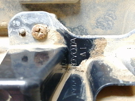 AA045274; Накладка крышки багажника, без кнопок (76811-60190) для Toyota Land Cruiser Prado 150 (2010 — 2013)/БУ; Оригинал; Р0, Хорошее; (070) Белый перламутр 3х. сл.