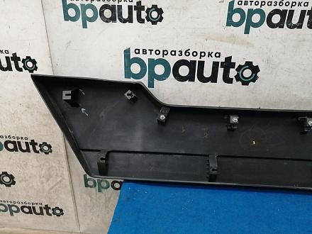 AA030539; Накладка крышки багажника нижняя, пластик (90901-JG00A) для Nissan X-Trail T31/БУ; Оригинал; Р1, Мелкий дефект; 