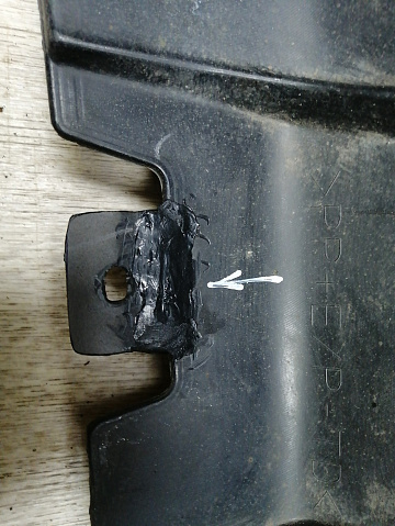 Фотография детали AA044953; Бампер задний; под паркт. (6410D906ZZ) для Mitsubishi ASX I рест.3 (2020- 2024)/БУ; Оригинал; Р2, Удовлетворительное; . Фото номер 29