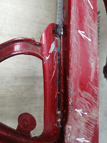 Фотография детали AA045937; Бампер передний; без паркт.; без омыват. (9680484677) для Peugeot 308 I (2008-2011)/БУ; Оригинал; Р2, Удовлетворительное; . Фото номер 5