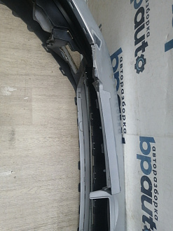 AA045979; Бампер передний; без паркт.; под омыват. (5K0807221) для Volkswagen Golf/БУ; Оригинал; Р1, Мелкий дефект; 