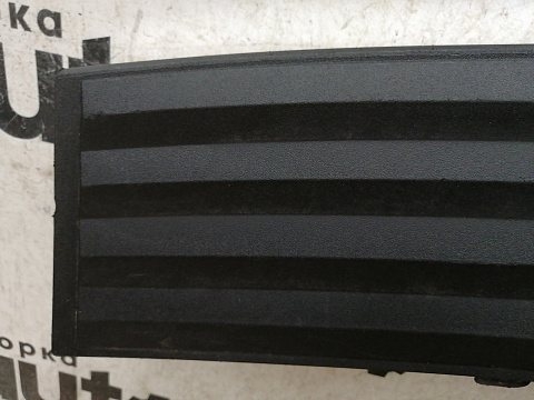 Фотография детали AA036476; Накладка заднего бампера верхняя (15203818) для Cadillac Escalade III (2006-2013)/БУ; Оригинал; Р1, Мелкий дефект; . Фото номер 9