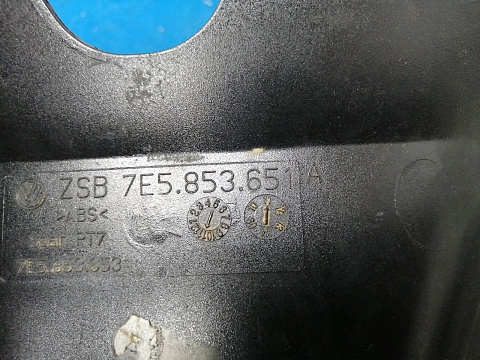 Фотография детали AA026937; Решетка радиатора (7E5853651A) для Volkswagen/БУ; Оригинал; Р2, Удовлетворительное; . Фото номер 19