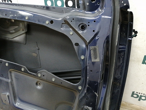 Фотография детали BA000025; Дверь передняя левая (LR061283) для Land Rover Discovery Sport/БУ; Оригинал; Р0, Хорошее; (JBM, 942) Темно-синий перлам.. Фото номер 13