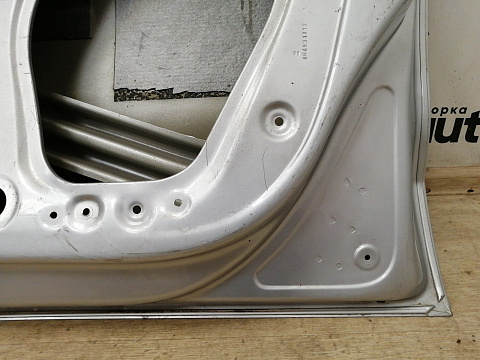 Фотография детали AA037996; Дверь передняя правая (6R4831056J) для Volkswagen Polo V Hatchback (2009-2013)/БУ; Оригинал; Р3, Под восстановление; . Фото номер 21