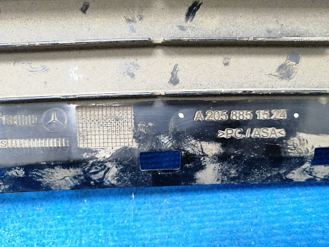 Фотография детали AA019294; Накладка задней панели внутренняя, пластик (A2056900341) для Mercedes-Benz C-klasse IV (W205) (2014-2018)/БУ; Оригинал; Р1, Мелкий дефект; . Фото номер 5