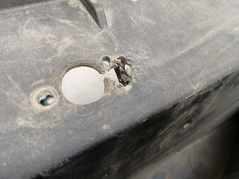 Фотография детали AA030874; Передняя панель (BP4K53110) для Mazda 3 BK/БУ; Оригинал; Р1, Мелкий дефект; . Фото номер 4