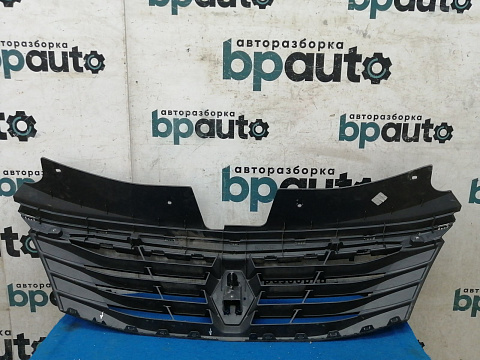 Фотография детали AA032848; Решетка радиатора (8200752748) для Renault Logan I рест. (2009-2015)/БУ; Оригинал; Р1, Мелкий дефект; . Фото номер 12