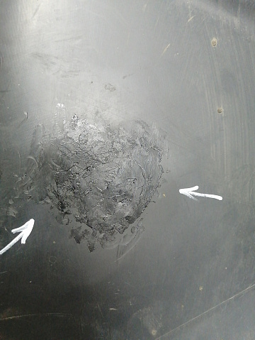 Фотография детали AA045734; Бампер передний; без паркт.; без омыват. (2E0807103) для Volkswagen Crafter (2006-2016)/БУ; Оригинал; Р1, Мелкий дефект; . Фото номер 15