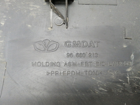 Фотография детали AA019677; Накладка передней левой двери (96660213) для Opel Antara/БУ; Оригинал; Р2, Удовлетворительное; . Фото номер 10