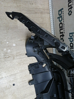 AA045866; Бампер передний; под паркт.; под омыват. (HY32-17F003-AAW) для Land Rover Discovery V L462 (2017 - 2020)/БУ; Оригинал; Р1, Мелкий дефект; 