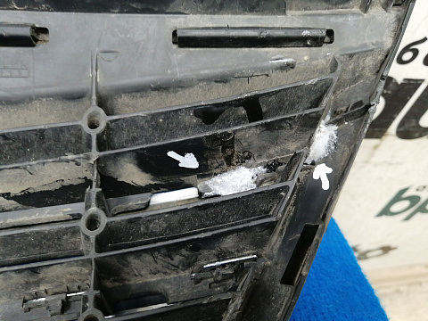 Фотография детали AA025795; Решетка радиатора (7S71-8200-B) для Ford Mondeo/БУ; Оригинал; Р1, Мелкий дефект; . Фото номер 10