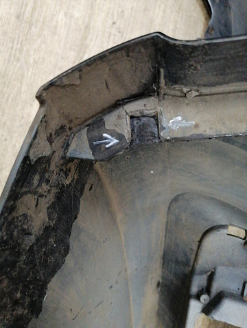 Фотография детали AA028377; Бампер передний; под паркт.; под омыват. (4G0 807 437) для Audi A6 C7/БУ; Оригинал; Р1, Мелкий дефект; . Фото номер 23