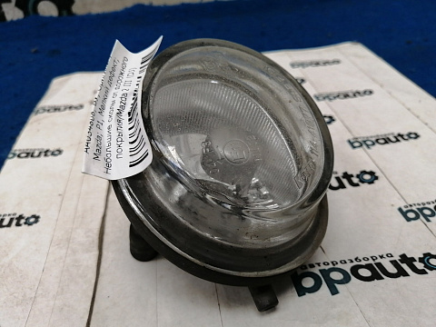 Фотография детали AA034808; ПТФ правая (TK21-51680A) для Mazda/БУ; Оригинал; Р1, Мелкий дефект; . Фото номер 3