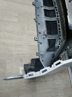 AA045918; Бампер передний; без паркт.; без омыват. (2803127XKQ11A) для Haval F7 I рест. (2022-н.в.)/БУ; Оригинал; Р1, Мелкий дефект; 