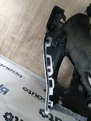 Фотография детали AA044586; Бампер передний; под паркт.; под омыват. (86511-2P500) для Kia Sorento II рест. (2012- 2020)/БУ; Оригинал; Р2, Удовлетворительное; . Фото номер 12