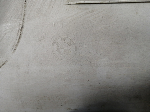 Фотография детали AA031839; Бампер передний; без паркт.; под омыват. (51112990185) для BMW Х1 I (E84) (2009-2012)/БУ; Оригинал; Р1, Мелкий дефект; . Фото номер 26
