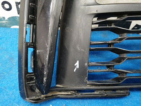 Фотография детали AA031472; Решетка переднего бампера правая под ПТФ, M Sport (51118064964) для BMW 5 серия G30 G31/БУ; Оригинал; Р1, Мелкий дефект; . Фото номер 2