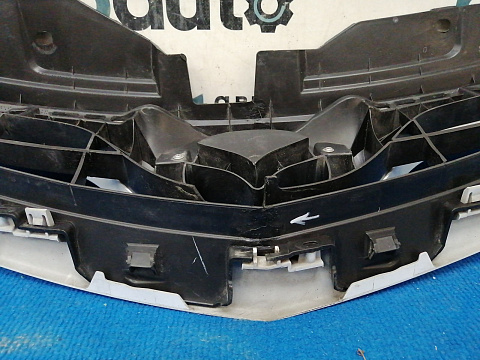Фотография детали AA038726; Решетка радиатора, Sport (GDL6-50712) для Mazda 6 GH/БУ; Оригинал; Р2, Удовлетворительное; . Фото номер 16