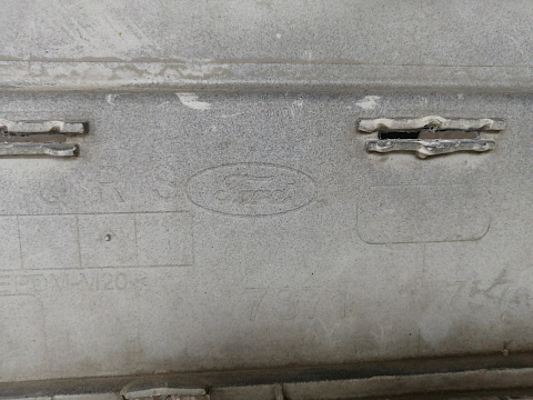 Фотография детали AA019471; Бампер передний; под паркт.; без омыват. (7S71-17757-A) для Ford Mondeo/БУ; Оригинал; Р0, Хорошее; (7VTA) Белый. Фото номер 13