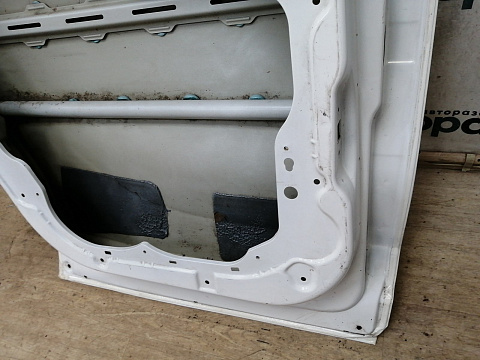 Фотография детали AA043060; Дверь задняя левая (77003-C5000) для Kia Sorento/БУ; Оригинал; Р3, Под восстановление; . Фото номер 18