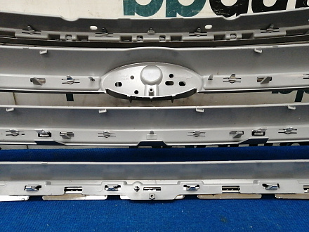 AA038721; Решетка радиатора (GV45-8200-B) для Ford Kuga II рест. (2016-2019)/БУ; Неоригинал; Р1, Мелкий дефект; 