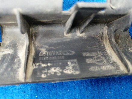 AA028258; Решетка переднего бампера (8450000249) для Lada Largus I (2012 — 2021)/БУ; Оригинал; Р1, Мелкий дефект; 